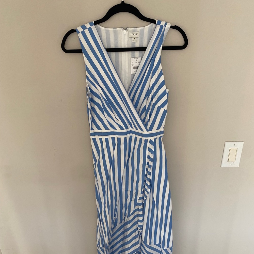 Perfect spring vneck dress